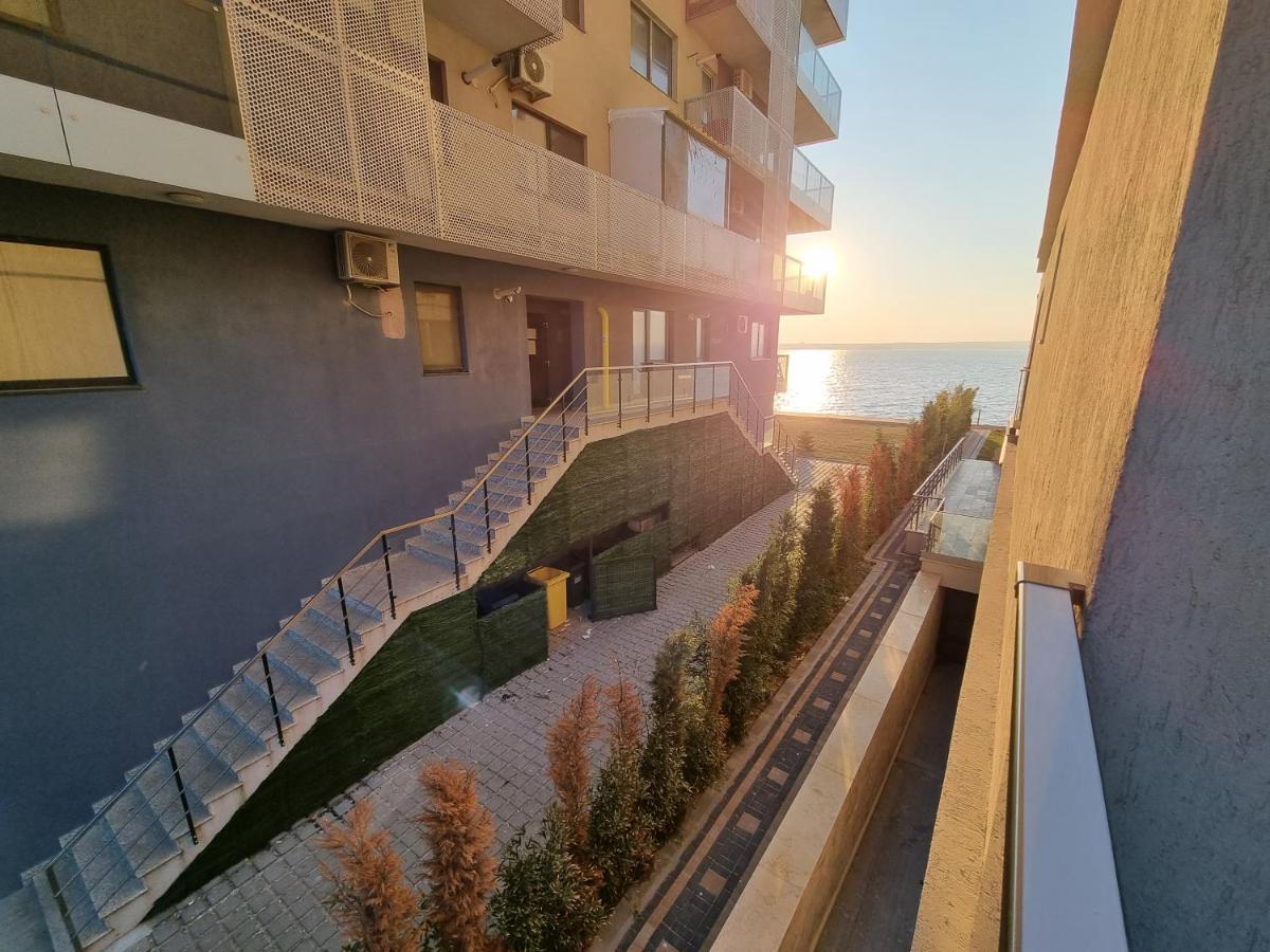 Breeze Studio Leilighet Mamaia Eksteriør bilde